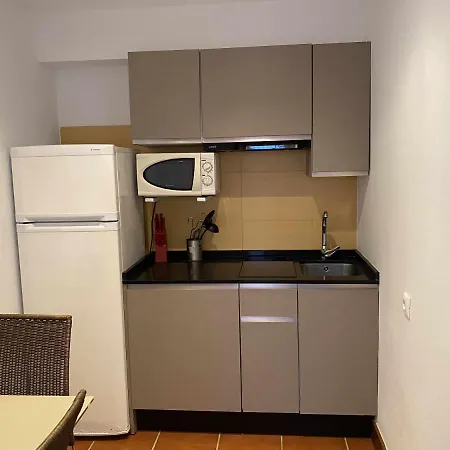 4 Ragel Costa Apartment